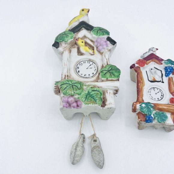Set Of 2 Bird House Cuckoo Clock Wall Pocket Planters Made In Japan 6” & 4” - Picture 3 of 5